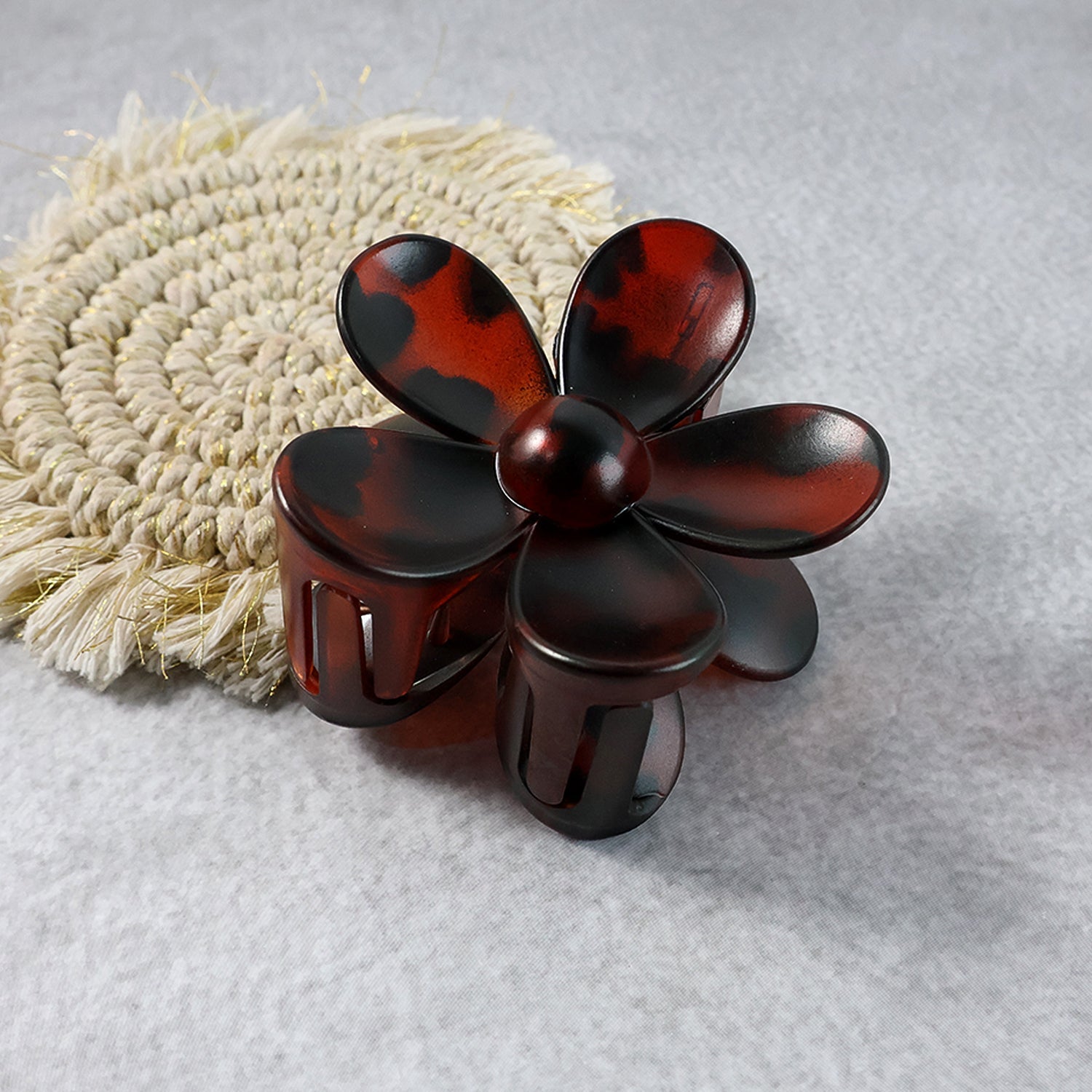 Elegant Plastic Flower Hair Clip (1 Pc / Mix Color)
